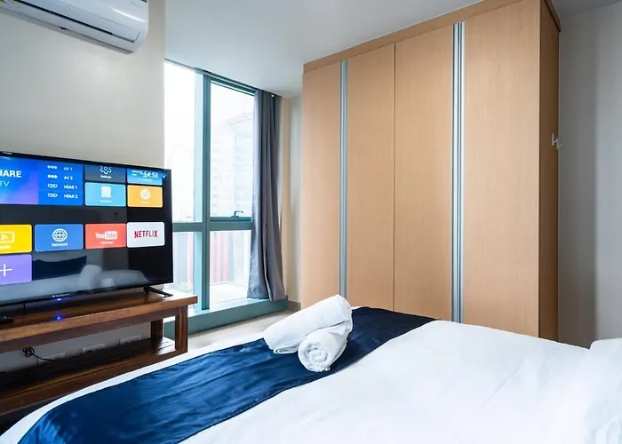 One Uptown Bgc 2br Cor Unit With Balcony ,washer Manila