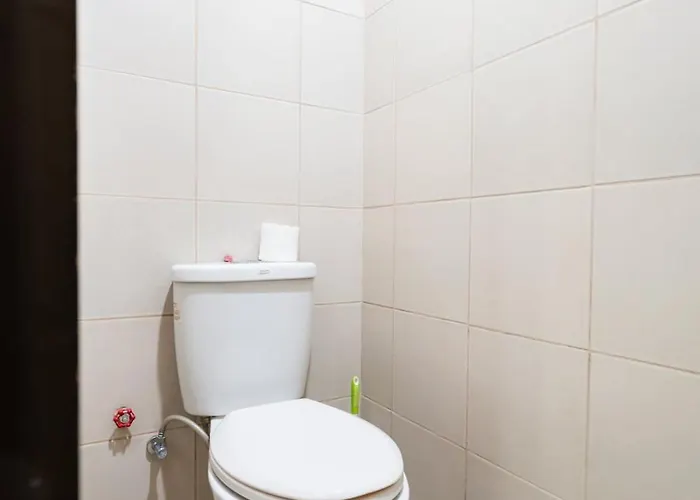Apartment One Uptown Bgc 2br Cor Unit With Balcony ,washer