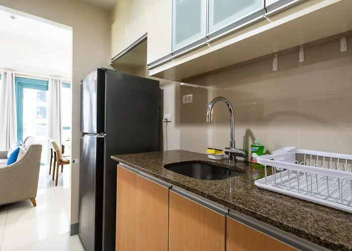 One Uptown Bgc 2br Cor Unit With Balcony ,washer Apartment *